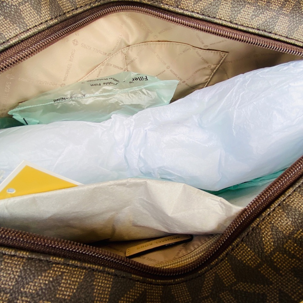 NWT Michael Kors Jet set signature tote&wallet - Picture 6 of 8